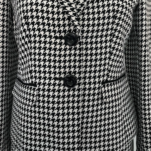 KASPER houndstooth jacket/blazer and skirt. - Picture 6 of 9